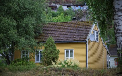 Småbruk-hus-Sandane-Gloppen-IMG_6931