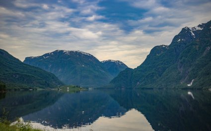 Natur-kulturlandskap-fjord-fjell-Gloppen-40771320550_627e3736e3_o