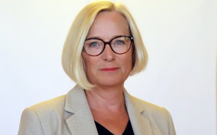 2020 parlamentarisk leder Marit Arnstad portrett