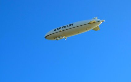 2044 fjelloyri zeppelin